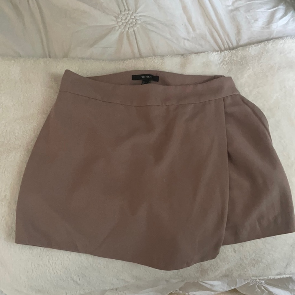 Brown skort from Forever 21 // Size Medium